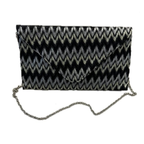 DESIGNER INSPIRED DESIGN, CLUTCH OR SHOULDER BAG. COMES WITH 46″INCH SILVER CHAI - Picture 6 of 16